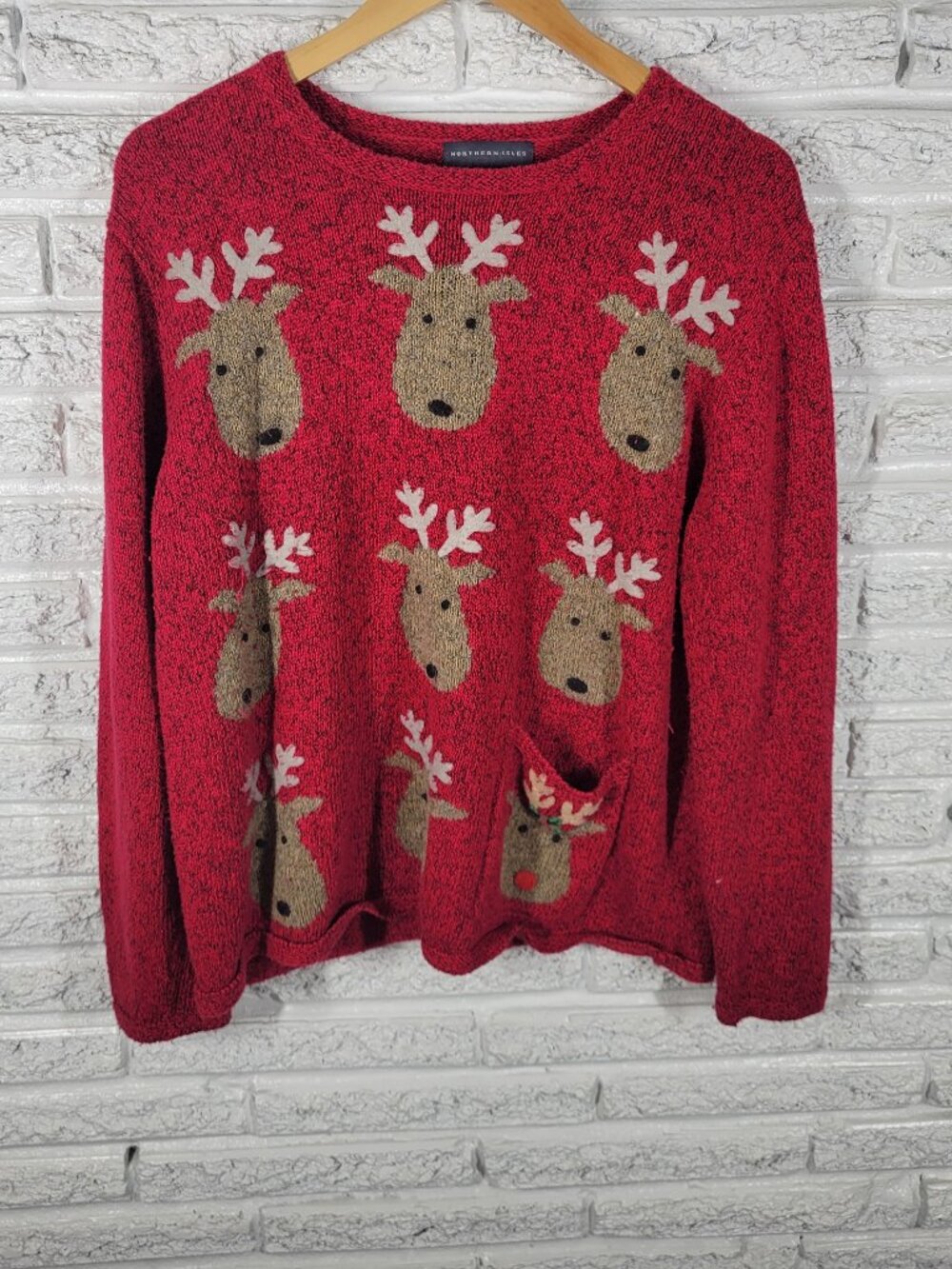 Northern Isles Vintage Christmas Sweater Red Reindeer Pocket Women XL SWE1E